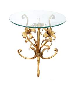 Elegante mesa de aluminio de diseño floral con superficie de vidrio transparente para interiores modernos compactos que ofrecen estilo y practicidad - Product Image 3