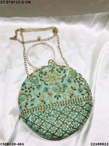 Bolso de Mano Tipo Clutch Étnico de Diseño Artesanal para Novia o Fiesta |   Bolso de Mano Tipo Clutch para Novia, Hecho a Mano, con Correa para Llevar al Hombro - Product Image 6