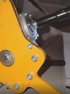 Machine à enrouler les ressorts <span class=keywords><strong>de</strong></span> torsion pour <span class=keywords><strong>porte</strong></span> <span class=keywords><strong>de</strong></span> <span class=keywords><strong>garage</strong></span>, outil automatique d'enroulement <span class=keywords><strong>de</strong></span> ressorts, <span class=keywords><strong>enrouleur</strong></span> électrique <span class=keywords><strong>de</strong></span> ressorts <span class=keywords><strong>de</strong></span> torsion pour quincaillerie <span class=keywords><strong>de</strong></span> <span class=keywords><strong>porte</strong></span> <span class=keywords><strong>de</strong></span> <span class=keywords><strong>garage</strong></span> - Product Image 3