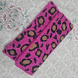 กระเป๋าผู้หญิงโบฮีเมียนปักลายหลากสีสำหรับงานปาร์ตี้ประดับโซ่มีซิปปิดที่มีน้ำหนักเบามีสไตล์สำหรับฤดูใบไม้ร่วง - Product Image 3