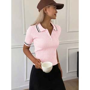 Pull en tricot torsadé uni pour femme - Product Image 1