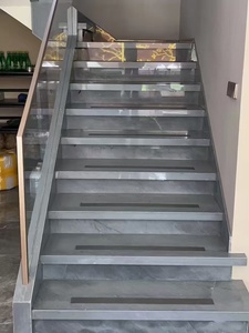 Escalera de mármol gris elegante cortada a medida, pulida y duradera, <span class=keywords><strong>con</strong></span> peldaños y reborde de mármol Pietra Grey para proyectos. - Product Image 4