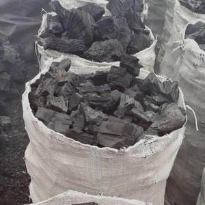 Briquettes et morceaux de charbon de bois noir de coque de noix de coco pour narguilé - Vente en gros, meilleure qualité, teneur en cendres 3%, 7300J - Product Image 3