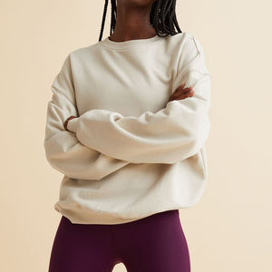 Sudadera de gran tamaño de alta calidad para mujer, con capucha y logotipo personalizado, posición frontal para invierno - Product Image 5