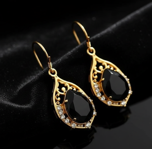 ต่างหูทรงลูกแพร์ 10 กรัม แบล็ค โอนิกซ์ |   โอникซ์ดำทรงลูกแพร์ 10x14 มม. |   การตกของวัตถุขนาด 4.5 นิ้ว |   เครื่องประดับเงินแท้ 925 ชุบทอง 18K คุณภาพดี - Product Image 1