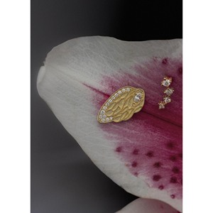 Pendientes de Aro con Diseño de Alas Cleo, Modernos, con Diamantes de Circonio, Perlas, Baño de Rodio y Oro, Ideales para Fiestas y Regalos, Hechos de Latón y Cobre - Product Image 3