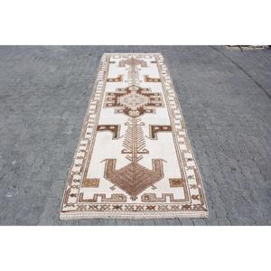 พรมวิ่งสไตล์ตุรกี ขนาด 4.4x12.8 ฟุต พรมวินเทจ พรมขนสัตว์ลายดอกไม้สีขาวน้ำตาล - Product Image 1