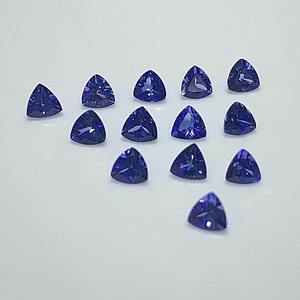 พลอยแทนซาไนต์สีน้ำเงินธรรมชาติ ขนาด 5x5 มม. ทรงทริลเลียน ตัดแบบหลวม ได้รับการรับรองจากผู้ตรวจสอบอิสระ สำหรับทำเครื่องประดับ หินประจำเดือนธันวาคม ผ่านการปรับขนาด - Product Image 3