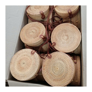 กระเป๋าหวายกลมทันสมัยพร้อมสายหนังเก๋ไก๋ทนทานเหมาะสำหรับสไตล์สตรีทชุดชายหาดสีที่กำหนดเองดีไซน์มีให้เลือก - Product Image 3