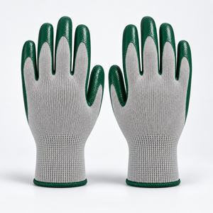 Gants de travail enduits de PVC offrant des performances de manipulation fiables, une mobilité flexible et une protection durable pour les travailleurs industriels - Product Image 5