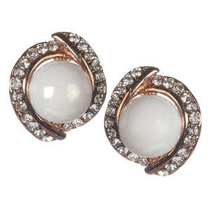 Urbana Trendy Boucles d'oreilles en perles de verre plaqué or rose incrustées de diamants pour fiançailles, mariage et anniversaire en platine - Product Image 1