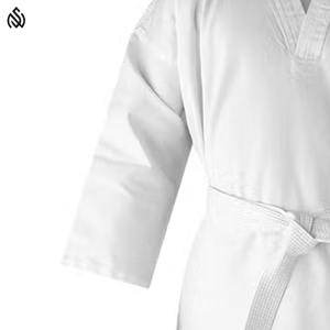 Ensembles d'uniformes de Taekwondo en polyester pour adultes Logo personnalisé vêtements de sport et vêtements d'entraînement jiu jitsu kimono uniforme de Taekwondo - Product Image 5