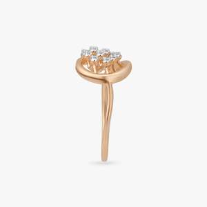 Anillo de Diamante Cultivado en Laboratorio con Pétalos Radiantes, Elegante Joya de Compromiso o Aniversario, Regalo de Oro Sólido de 18K - Product Image 3