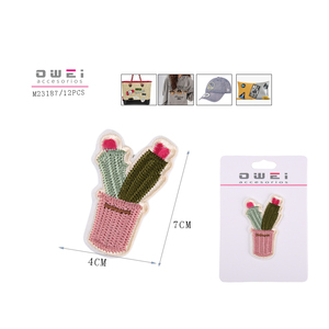 Patchs de vêtements à motif de cactus - Product Image 1