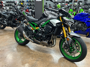 Nouvelles motos authentiques Kawasaki Z900 SE (ABS) 2025 en vente - Product Image 2
