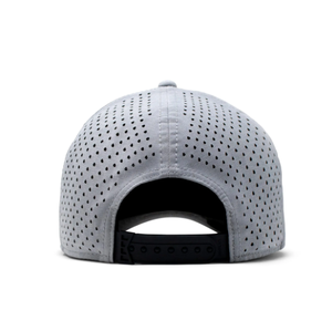Vente en gros Logo personnalisé 6 panneaux Casquette de baseball imperméable Perforé Performance Laser Cut Cap Respirant Blanc Chapeaux de golf pour unisexe - Product Image 3