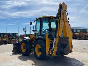 รถตักล้อยาง JCB 4CX ปี 2015 สภาพใหม่/มือสอง ประหยัดน้ำมัน รถตักไม้ขนาดเล็ก 8 ตัน และรถตักล้อยางแบบมือสอง ขายส่ง จัดส่งรวดเร็ว - Product Image 6