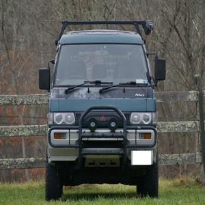 Magnifique Mitsubishi Delica Star Wagon Exceed 4WD de 1993 - Product Image 1