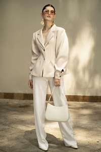 Chaqueta Nolia al mejor precio, ropa de mujer, traje y chaqueta de mujer de alta calidad, ropa elegante de estilo minimalista para mujer - Product Image 4