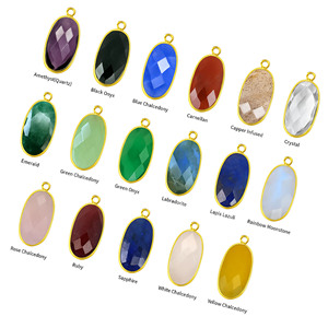 Colgante de piedras preciosas facetadas de forma ovalada con bisel plateado Encantos de joyería de piedra múltiple hechos a mano para la fabricación de collares - Product Image 4