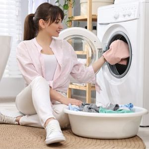 Detergente Ecológico Transparente para Ropa, Listo para Usar, con Aroma Floral a Jazmín, Suavizante de Telas - Product Image 1