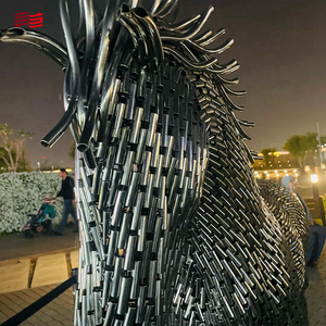 Artesanía nórdica de fibra de vidrio, estatua de caballo, adornos de lujo para el hogar, oficina, decoraciones navideñas, vida de lujo ligera - Product Image 5