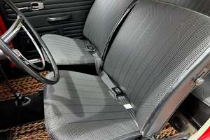 Volkswagen Beetle 1967 Usado en Buen Estado, Transmisión Manual de 4 Velocidades, Color Rojo Poppy, Totalmente Restaurado - Product Image 5