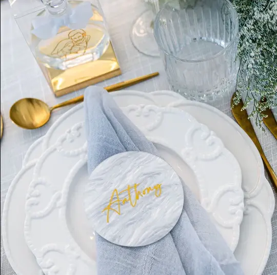 Personalizar Lucite círculo espacios en blanco boda disco oro caligrafía Lucite Escort PlatesTag acrílico redondo perla lugar tarjetas