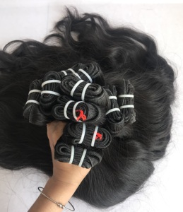 Exportation en gros 100% cheveux bruts de temple indien 20 ''extension de faisceaux ondulés naturels donneur unique pas d'emmêlement pas de perte toutes les longueurs - Product Image 5