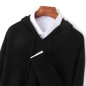 Ensemble sweat à capuche et sweat-shirt surdimensionnés en pure laine confortables pour hommes en noir uni pour le printemps et l'automne. - Product Image 1
