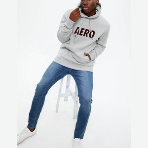 Long sweat à capuche brodé avec appliques en chenille à imprimé animal personnalisé pour femmes - Product Image 2