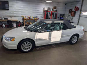 Acura Sebring GTC 2005 d'occasion à prix abordable, 2 portes, cabriolet, sièges en cuir, caméra de recul, conduite à gauche, toit ouvrant, phares LED, version européenne - Product Image 2
