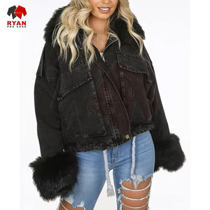 Chaqueta Vaquera Moderna para Mujer, Hecha de Tela Vaquera Lavada, con Mangas Largas y Estilo Moderno - Product Image 4