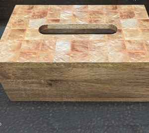 Support de boîte à mouchoirs en bois pour la maison et le bureau Organisateur de bureau décoratif de conception de grain de bois naturel - Product Image 2