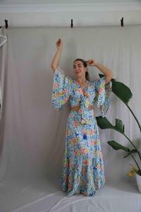 Vestido Mini Tejido Tie-Dye Boho Ecológico con Mangas Asimétricas de Campana, Elegante para Fiestas en la Playa, Cintura Natural, Sostenible - Product Image 2