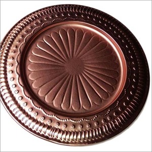 Assiette de service en cuivre finition dorée, design luxueux unique, écologique, lavable, pour servir des aliments à la maison, dans les hôtels, lors de fêtes et d'événements - Product Image 5