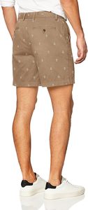 Short chino de 7 pouces pour homme, coupe classique, 100% coton, poches frontales à boutons et fermeture éclair à la taille et boutons à travers les poches passepoilées à l'arrière. - Product Image 2