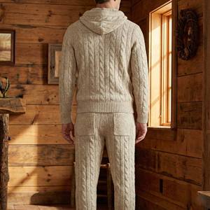 Conjunto de Dos Piezas de Chándal de Punto con Estampado Beige Estilo Old Money de Lujo para Hombre, Suéter de Cuello Alto de Corte Holgado con Parches de Gamuza - Product Image 4