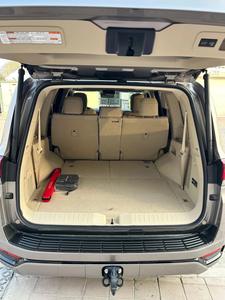 Toyota Land Cruiser GXR 2024, motor de gasolina V6 de 4.0L, transmisión automática de 6 velocidades y capacidad para 7 pasajeros. - Product Image 6