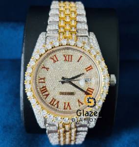 Reloj Único de Hip Hop con Dos Tonos y Moissanita, Completamente Adornado con Diamantes de Corte Brillante Redondo en Correa de Acero Inoxidable - Product Image 2