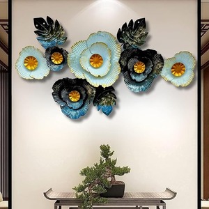 Panneau d'art mural multicolore en métal demi-lune fabriqué à la main en fer et en métal Superbe suspension décorative pour l'extérieur de la maison pour l'intérieur - Product Image 1