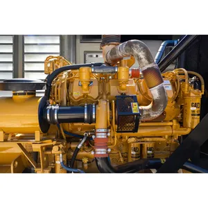 Groupe électrogène diesel industriel triphasé d'occasion de 800 kW, sortie 480 V, sur remorque, pour alimentation de secours commerciale - Product Image 4