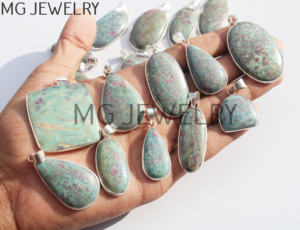 จี้พลอยทับทิมฟูชิไซต์เครื่องประดับแฟชั่น - Product Image 2