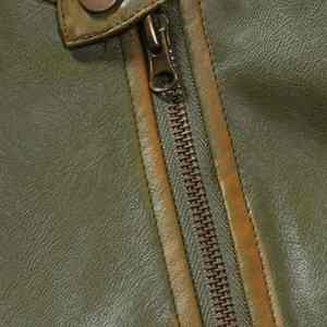 Chaqueta de Cuero Estilo Cremallera, Chaqueta de Invierno de Alta Calidad con Cuello Alto, Impermeable, a la Moda, al Mejor Precio para Hombre - Product Image 4