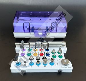 Kit de perceuse chirurgicale avancée certifiée CE Boîte autoclave de haute qualité Tournevis en acier inoxydable Clé dynamométrique à cliquet-Manuel - Product Image 1