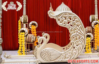 Doli de mariage en bois de designer, décor d'entrée de mariage, en forme de cygne doré, durable, pour l'entrée de la mariée, dernier modèle, palanquin sculpté paon, Royaume-Uni