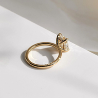 Bague de fiançailles élégante et tendance avec diamant de laboratoire taille coussin, clarté VVS, certifié IGI, en or massif 18 carats plaqué or