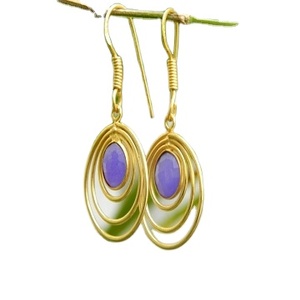 Boucles d'oreilles pendantes faites à la main en argent sterling 92.5 plaqué or avec perles de pierres précieuses à facettes en calcédoine naturelle pour les cadeaux de mariage - Product Image 1