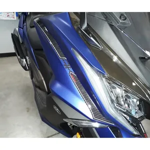 Kit Adesivi 3D per Striscia Frontale per Scooter Kymco Ak 550 2017-2022 - Accessorio Decorativo per Moto - Product Image 2