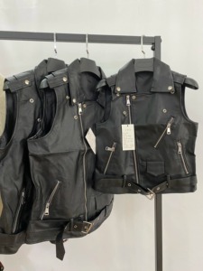 Gilet en cuir véritable pour femmes, mode streetwear, multi-poches, fermeture éclair, veste en peau de mouton, tendance hip-hop - Product Image 3